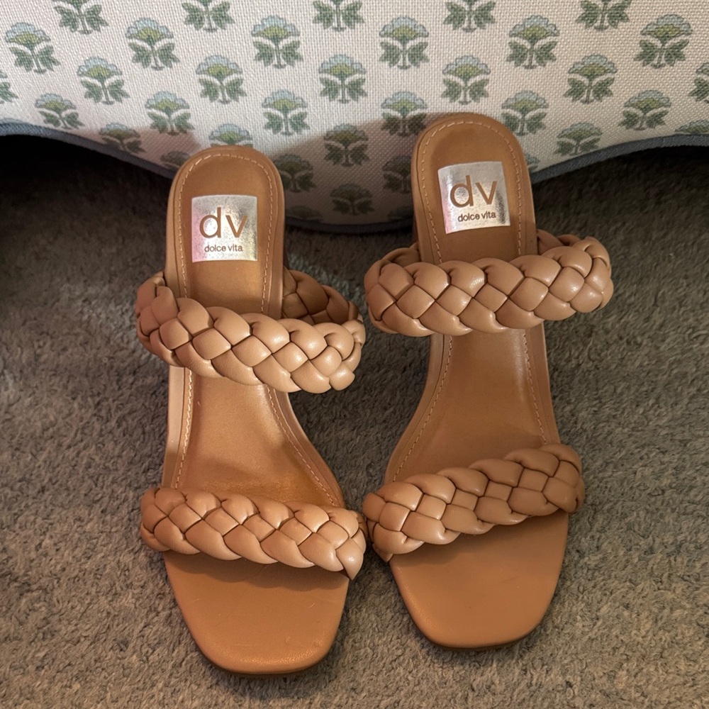 Dolce Vita Women's Braided Tan Sandals